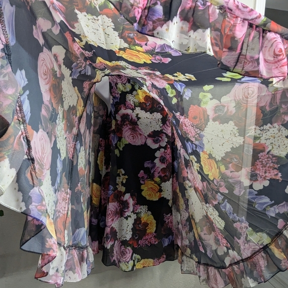 NWT Mac Duggal Ieena Floral Ruffle-Embellished Minidress Chiffon Cape Formal 2 - Picture 4 of 13